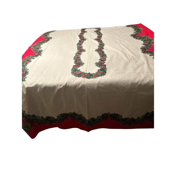 SunWeave Tablecloth Red Holly Christmas Vtg Rectangle Winter Pinecones 60 X 100" - Picture 3 of 11